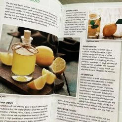 Simon & Schuster Essential Uses: Baking Soda, Salt, Vinegar, Lemon, Coconut Oil, Honey, And Ginger Books