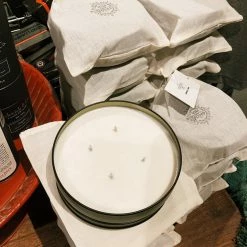 Lost & Found Collective: Oak Moss & Citronella Candle Lake