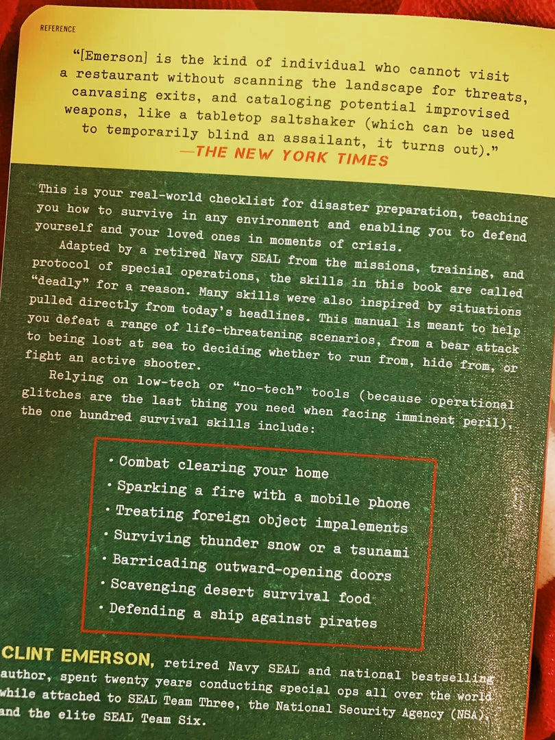 Simon & Schuster 100 Deadly Skills: Survival Edition Gifts For Him