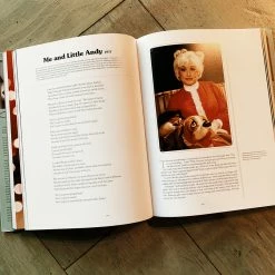 Hachette Dolly Parton, Songteller: My Life In Lyrics