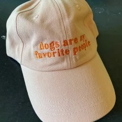 Lucy & Co.: Dogs Are My Fav Hat