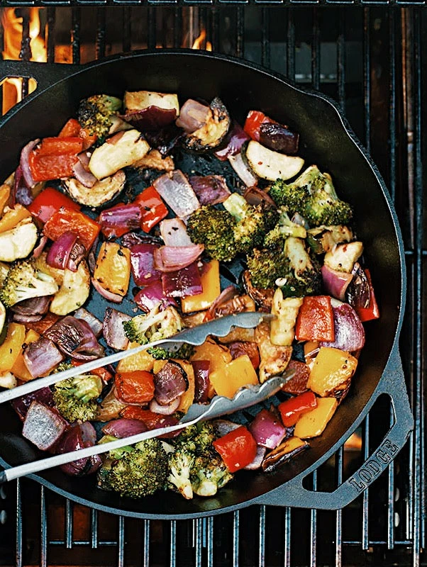 Lodge: Dual Handle Grilling Basket Housewarming Gifts