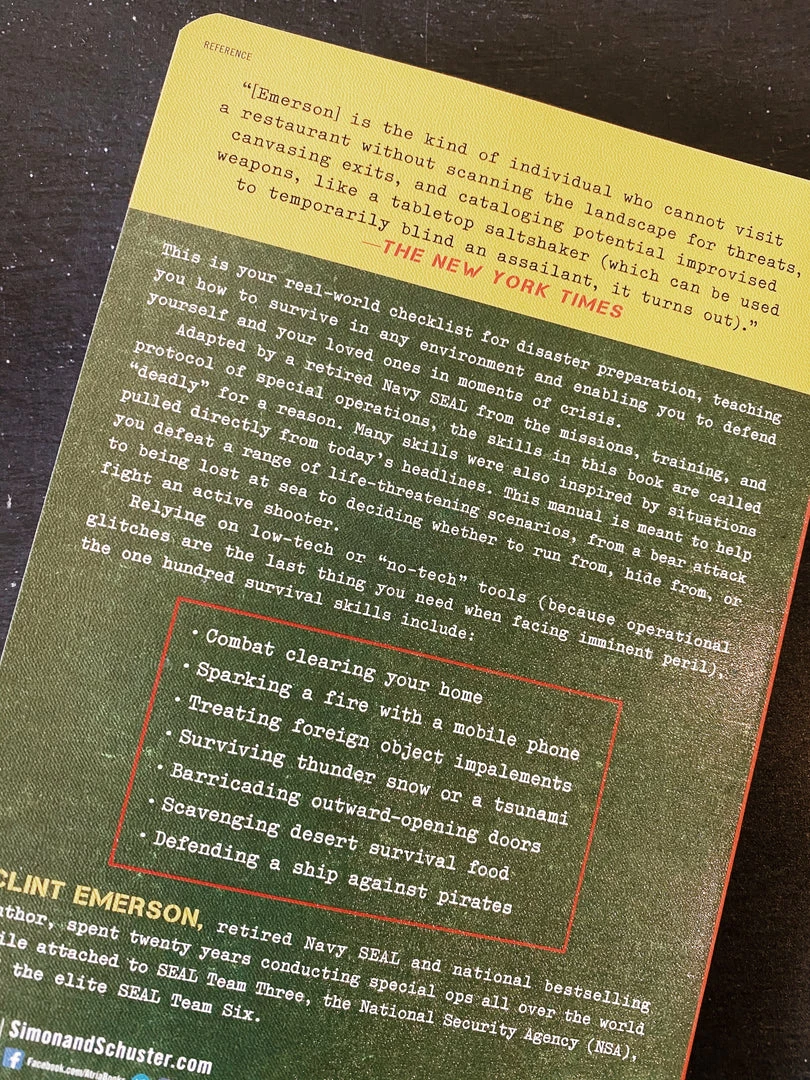 Simon & Schuster 100 Deadly Skills: Survival Edition Gifts For Him